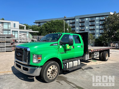 2017 Ford F-650 4x2 Crew Cab Table Top Truck