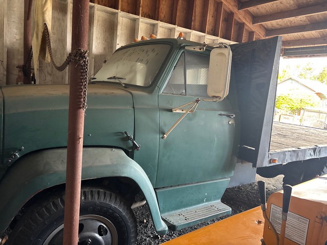 1969 GMC 4x2 Flatbed Truck 1969 GMC 4x2 Flatbed Truck