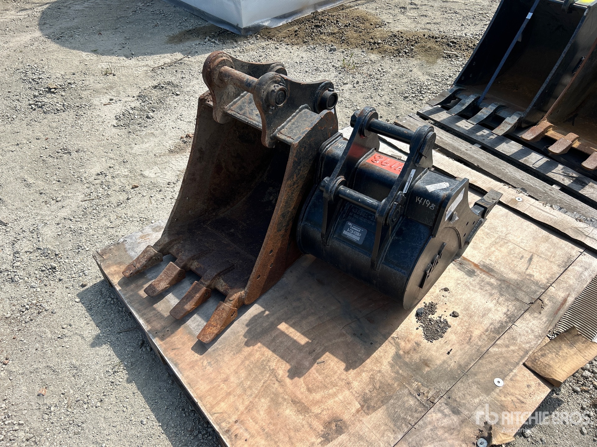 Quantity of (2) 18 in Digging Excavator Bucket - Fits Yanmar A-T18-V35BKP - A-T18-V55BKP