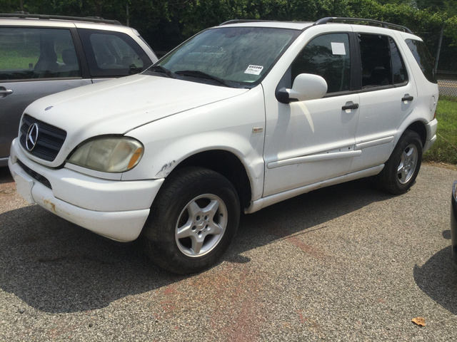 2001 Mercedes-Benz ML320 SUV