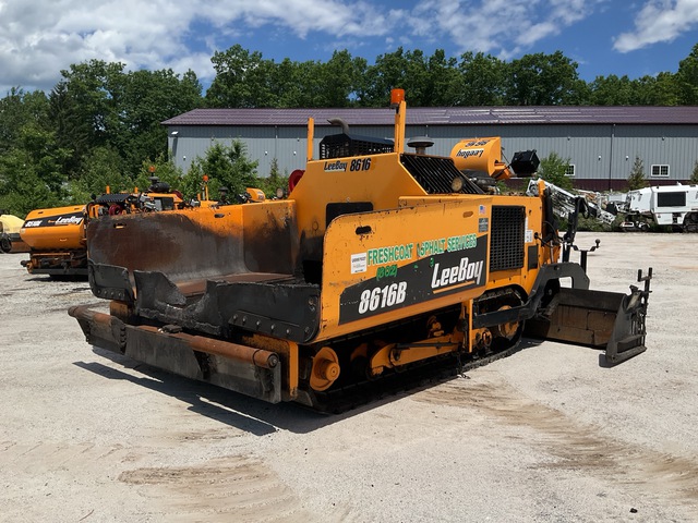 2017 LeeBoy 8616C Track Asphalt Paver 2017 LeeBoy 8616C Track Asphalt Paver