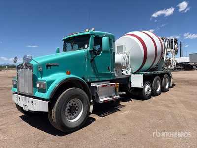 2009 Kenworth W900 8x4 Betoniera