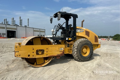 2013 Cat CS-56B Smooth Drum Compactor