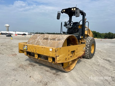2013 Cat CS-56B Smooth Drum Compactor