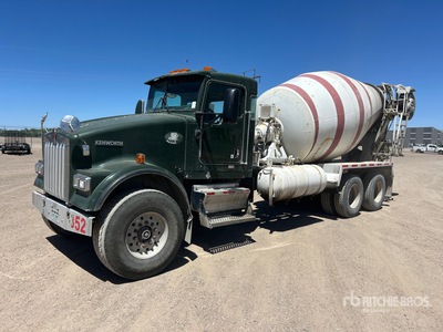 2006 Kenworth W900 8x4 Mixer Truck