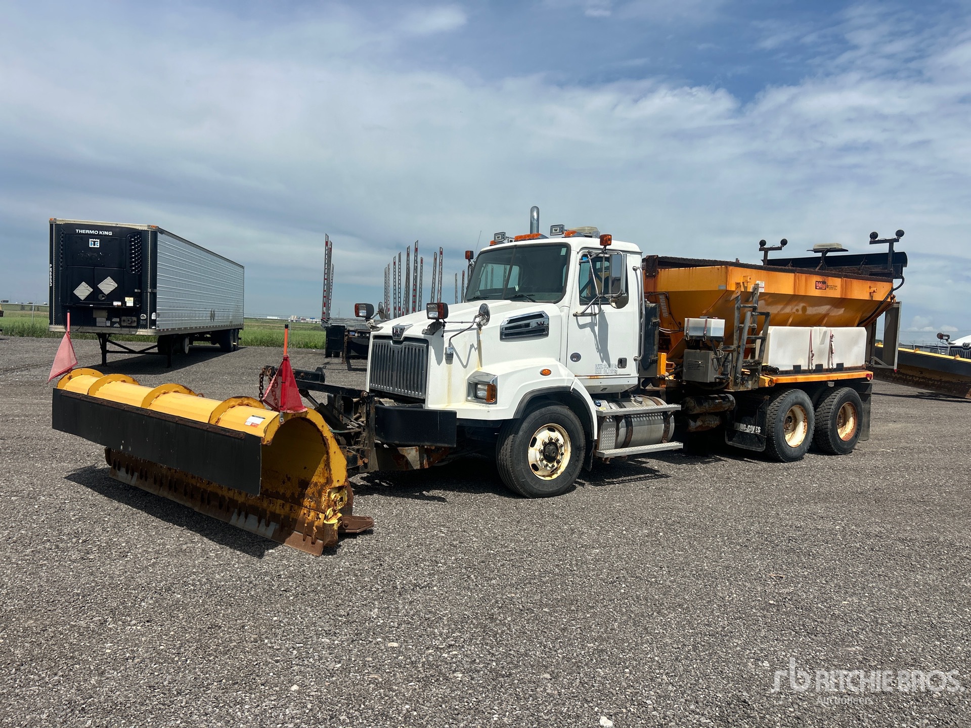2017 Western Star 4700SB 6x4 Snow Plow Truck