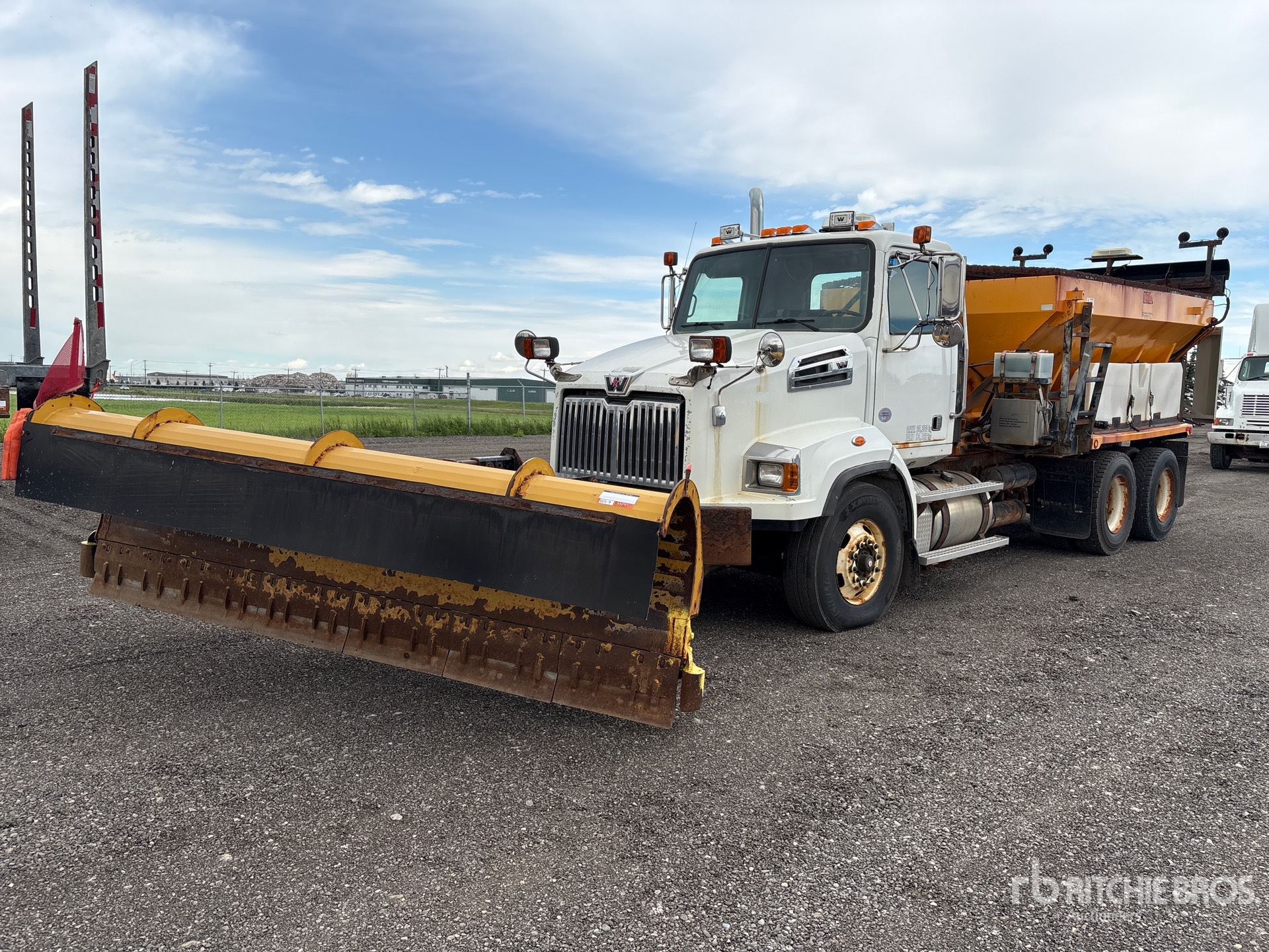 2017 Western Star 4700SB 6x4 Snow Plow Truck