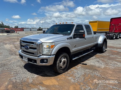 2015 Ford F-350 Lariat 4x4 Crew Cab Pickup