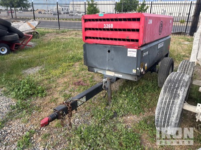 2011 Chicago Pneumatic CPS185DD Mobile コンプレッサー