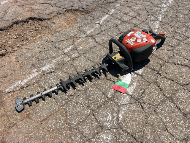 2021 Husqvarna 522HD60S Hedge Trimmer 2021 Husqvarna 522HD60S Hedge Trimmer