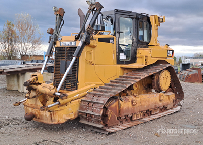 2013 Cat D6T XW Spycharka gąsienicowa