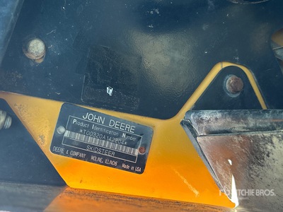 2007 John Deere 320 Minicargadora