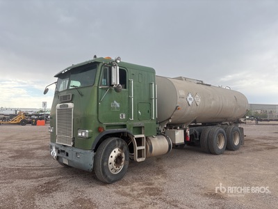 1992 Freightliner FLA086 6x4 Asphaltverteiler-Lkw