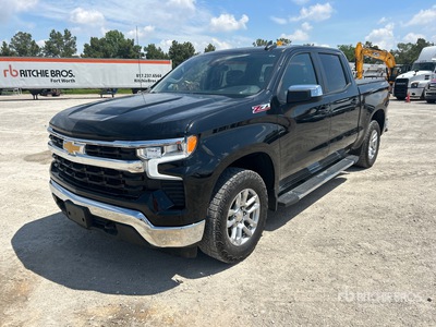 2023 Chevrolet Silverado 1500 LT Z71 4x4 Crew Cab Pickup