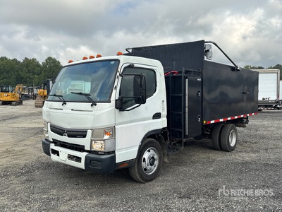2018 Mitsubishi 4x2 Dump Truck
