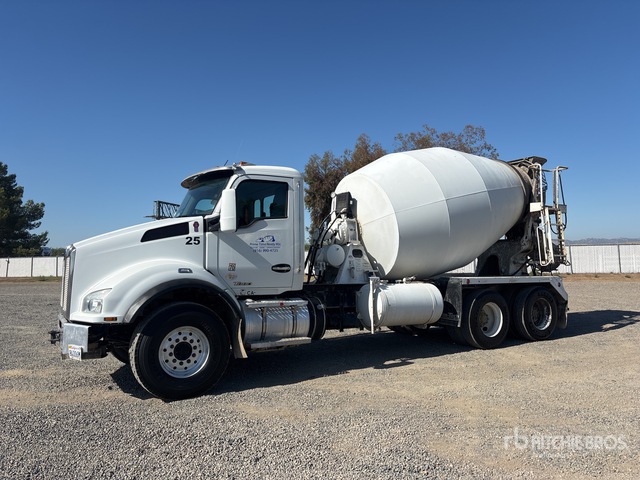 2020 Kenworth T880 6x4 Mixer Truck