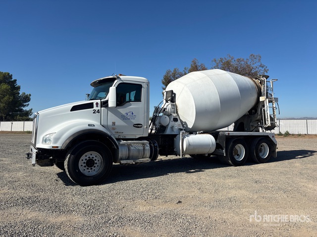 2020 Kenworth T880 6x4 Mixer Truck