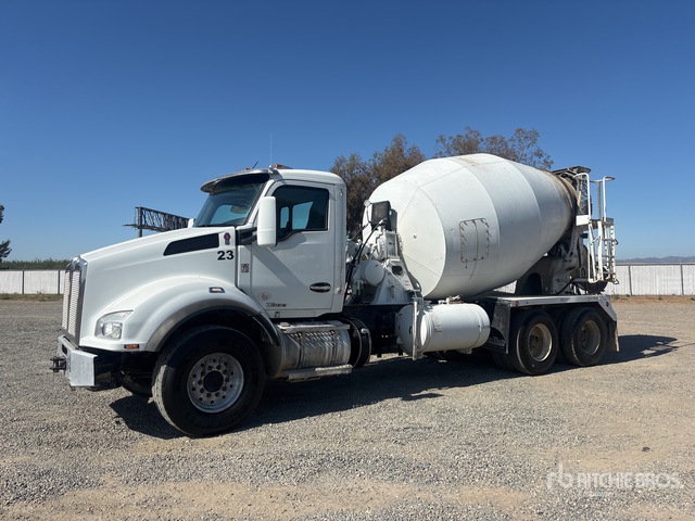 2020 Kenworth T880 6x4 Mixer Truck