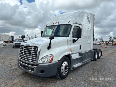 2016 Freightliner Cascadia 125 6x4 T/A Slaapcabine Trekker