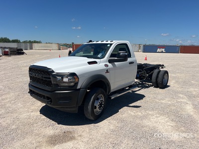 2024 Ram 5500 4x4 Cabina y chasis (Unused)