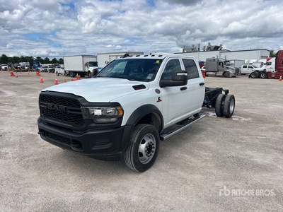 2024 Ram 5500 4x4 Crew Cab Cabina y chasis (Unused)