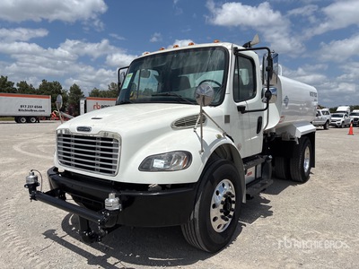 2019 Freightliner M2 106 4x2 Water vrachtwagen