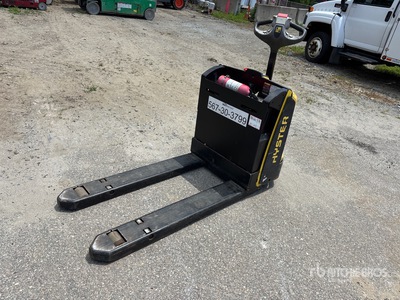 2022 Hyster W45Z-HD 4510 lb Electric Transpallet