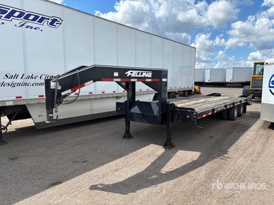 2013 Felling FT-20 27 ft Tri/A Gooseneck Apparatuur aanhangwagen