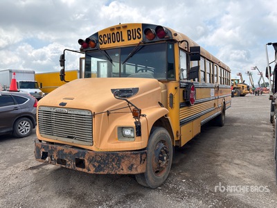 2003 Freightliner FS65 4x2 Bus