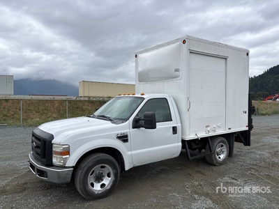 2009 Ford F-350 XL 4x2 Van Truck