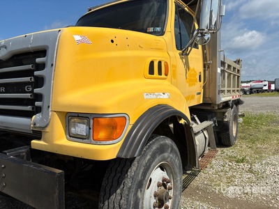 2003 Sterling L8500 Autocarro ribaltabile