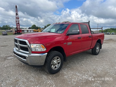 2016 Ram 3500 4x4 Crew Cab Pickup