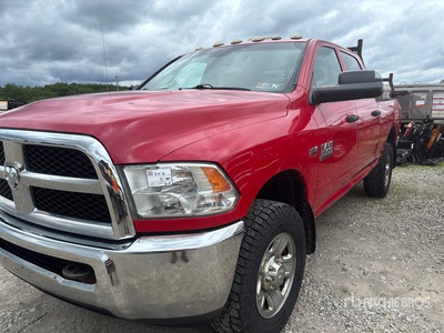 2016 Ram 3500 4x4 Crew Cab Pickup