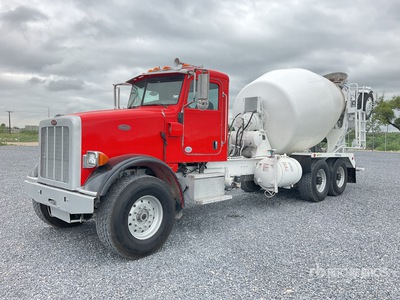 2014 Peterbilt 365 6x4 Camion Revolvedora de Concreto / Mixer Truck