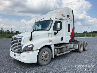 2017 Freightliner Cascadia 125 6x4 Tractocamion con Dormitorio / T/A Sleeper Truck Tractor