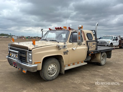 1985 Chevrolet C30 4x2 Flatbed Truck