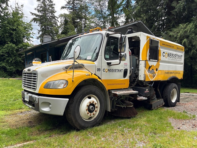 2018 Elgin Crosswind Series J on 2019 Freightliner M2 Sweeper Truck 2018 Elgin Crosswind Series J on 2019 Freightliner M2 Sweeper Truck