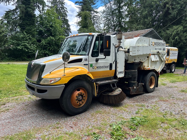 Tymco 600 Air Sweeper on 2015 International DuraStar 4300 Sweeper Truck Tymco 600 Air Sweeper on 2015 International DuraStar 4300 Sweeper Truck