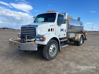Mauldin on 2009 Sterling L7500 4x2 アスファルト運搬トラック