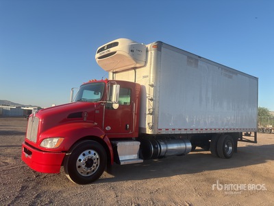 2020 Kenworth T300 4x2 冷蔵トラック
