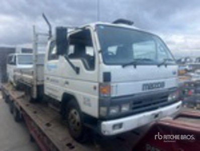 1997 Mazda T4000 Camión Caja Abierta
