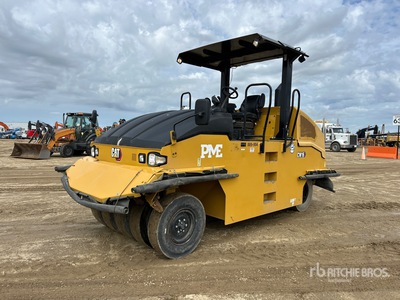 2022 Cat cw16 9 Wheel Pneumatic Roller