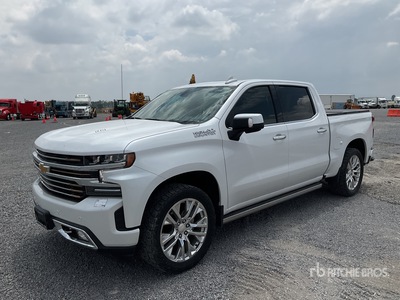2021 Chevrolet Cheyenne High Country 4x4 Crew Cab Camioneta / Pickup