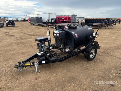 2022 LeeBoy L300T S/A Tack Trailer Attrezzatura per asfalto