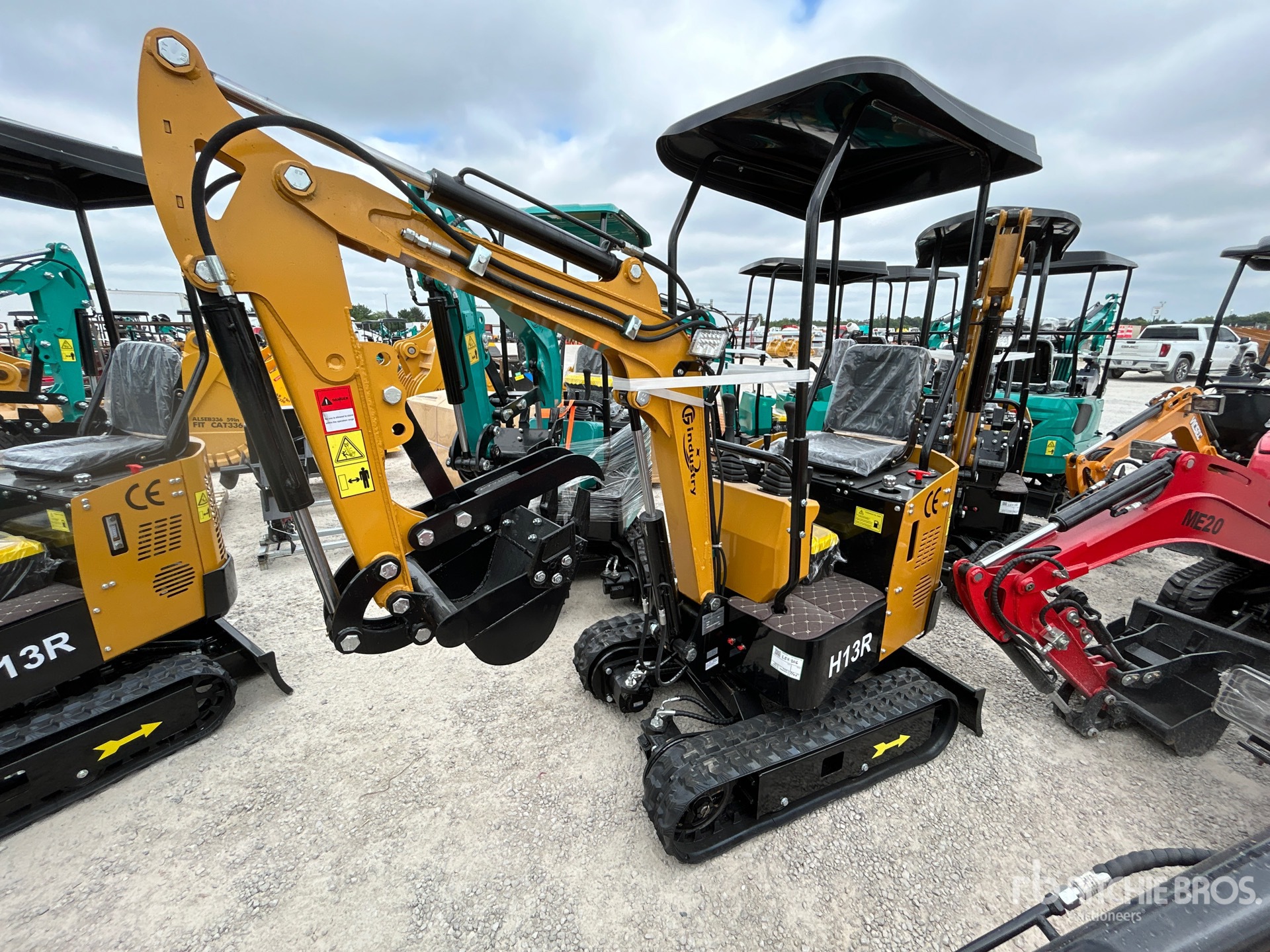 2026 CFG H13R Mini Excavator (Unused)
