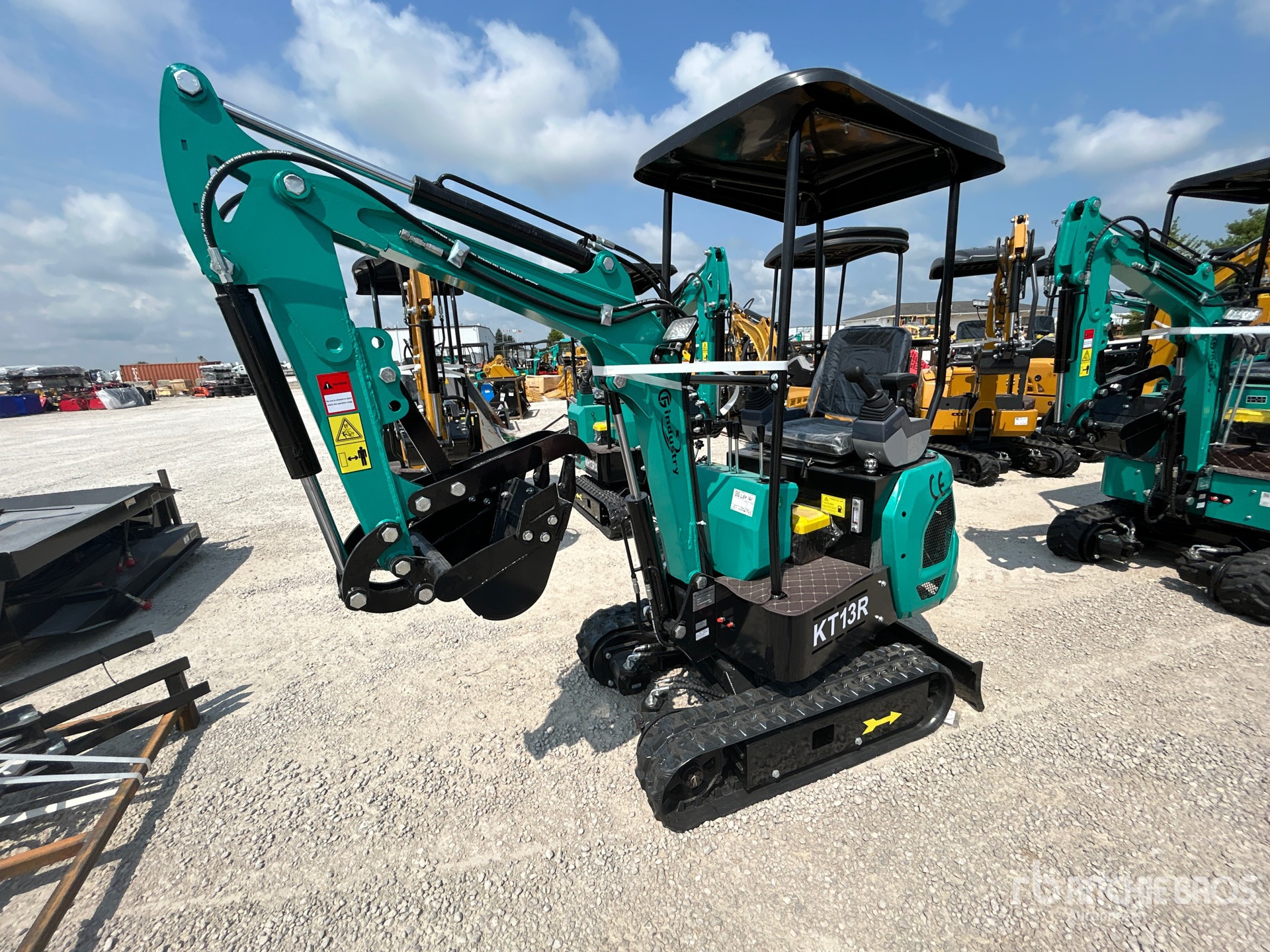 2026 CFG KT13R Mini Excavator (Unused)