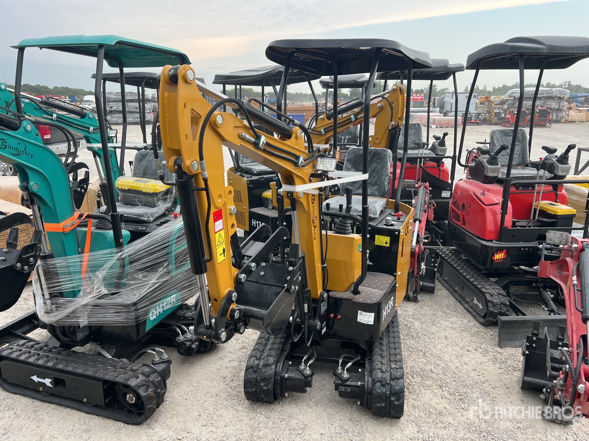 2026 CFG MH13RX Mini Excavator (Unused)