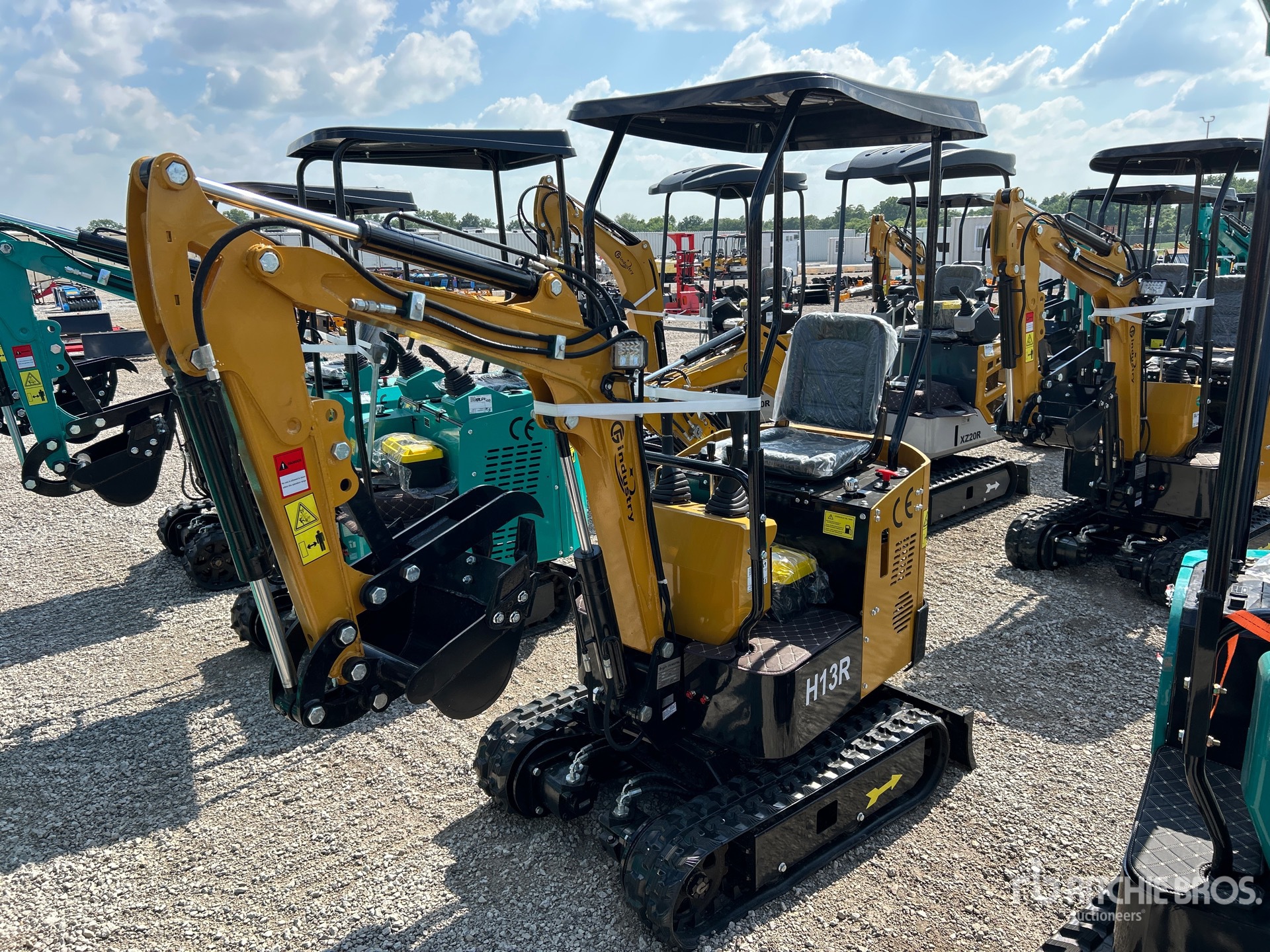 2026 CFG H13R Mini Excavator (Unused)