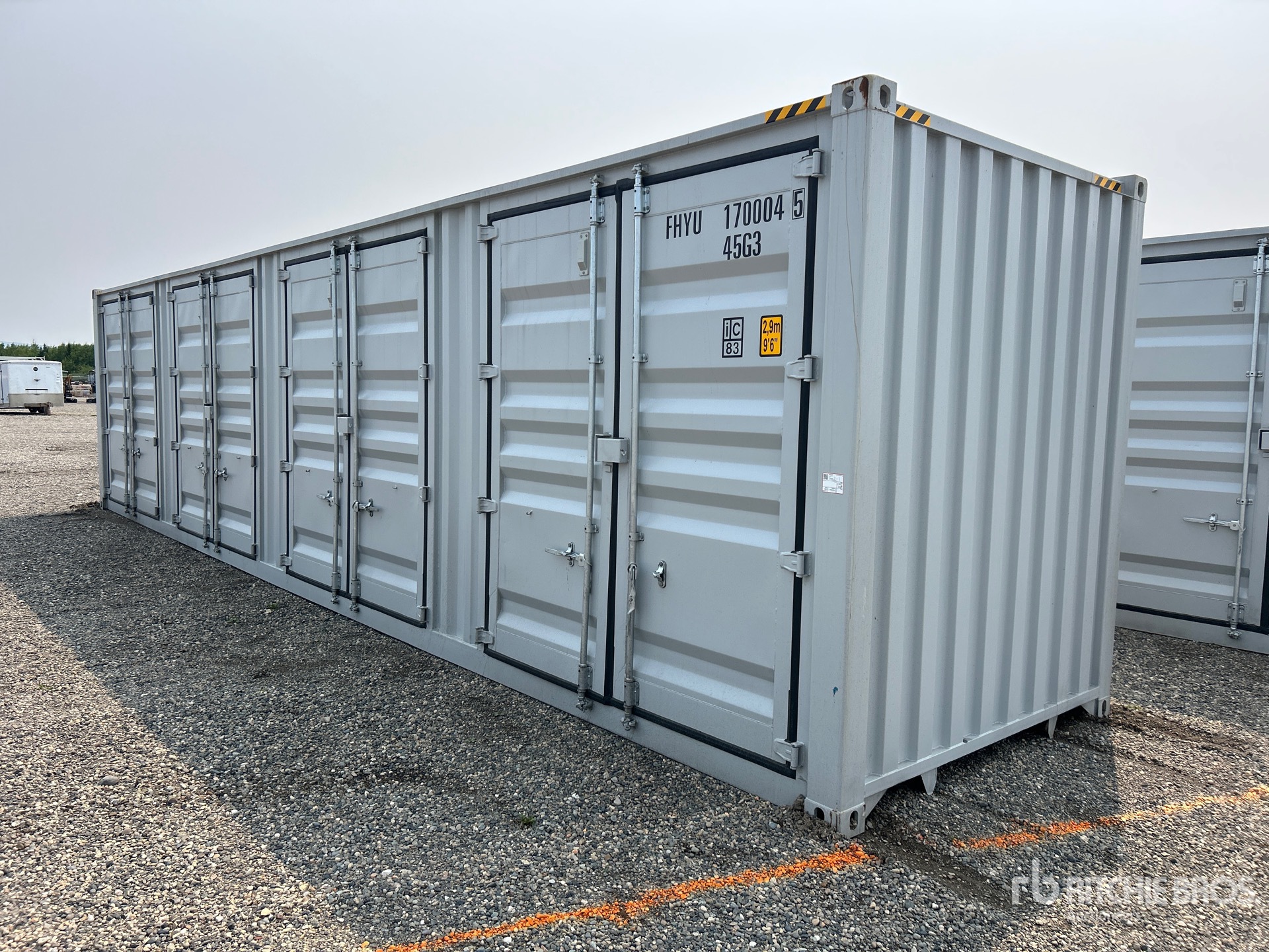 2026 40 ft High Cube Multi-Door Storage Container