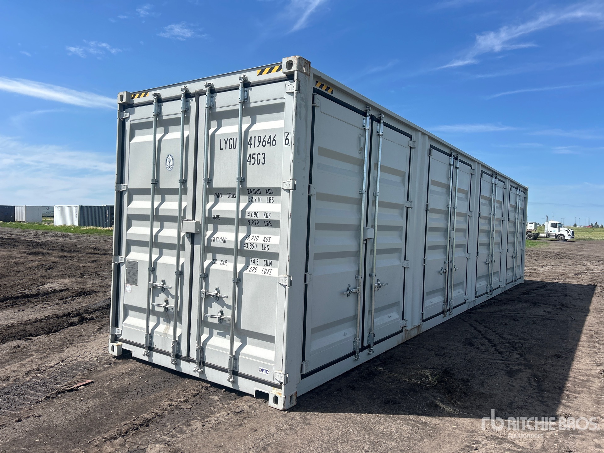 2026 40 ft High Cube Multi-Door Storage Container